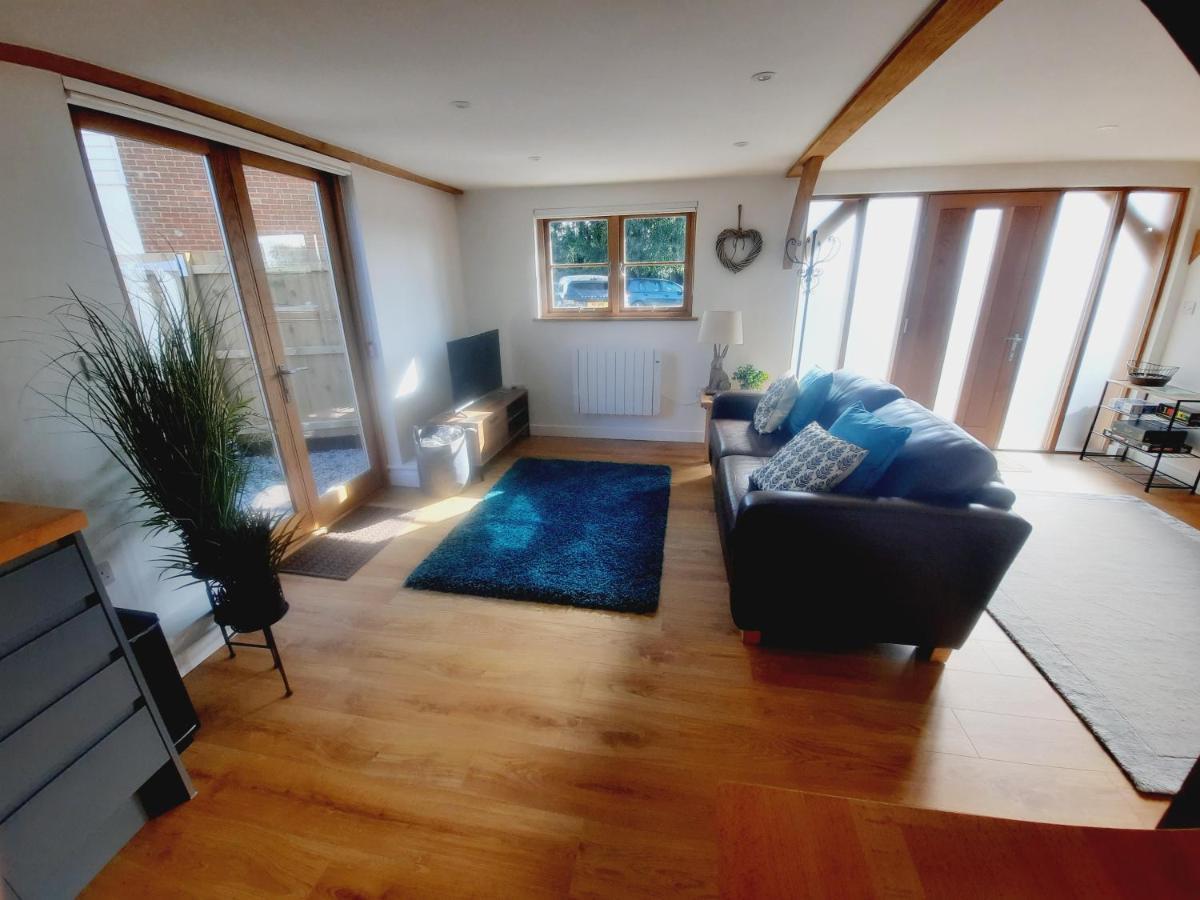The Clock House Apartment Canterbury Ngoại thất bức ảnh
