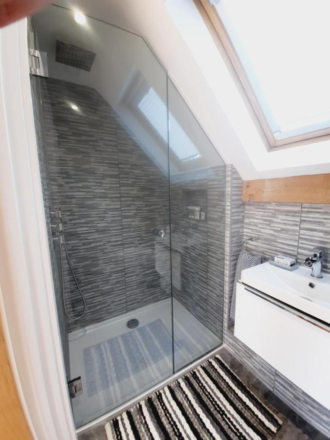 The Clock House Apartment Canterbury Ngoại thất bức ảnh